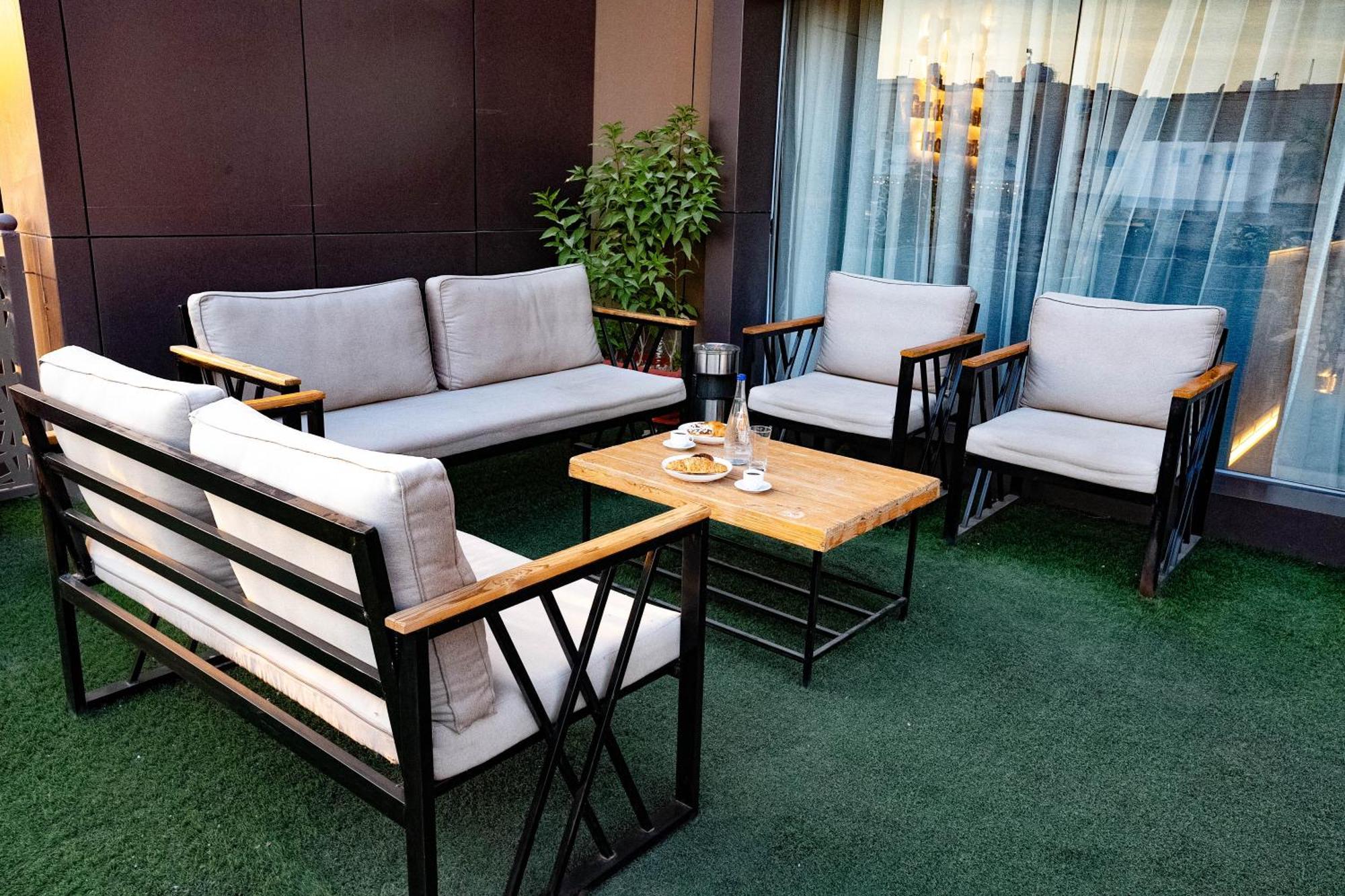 Garden Residence Hotel Rijád Kültér fotó